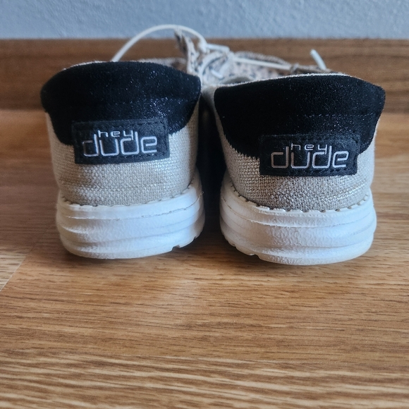 Hey Dude Shoes - Picture 8 of 11